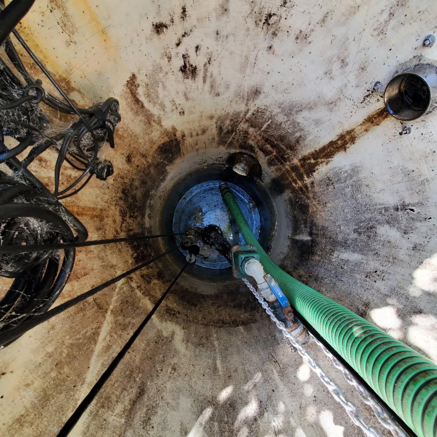 Close-up of a finished lift station spray down and vacuuming by Clearset